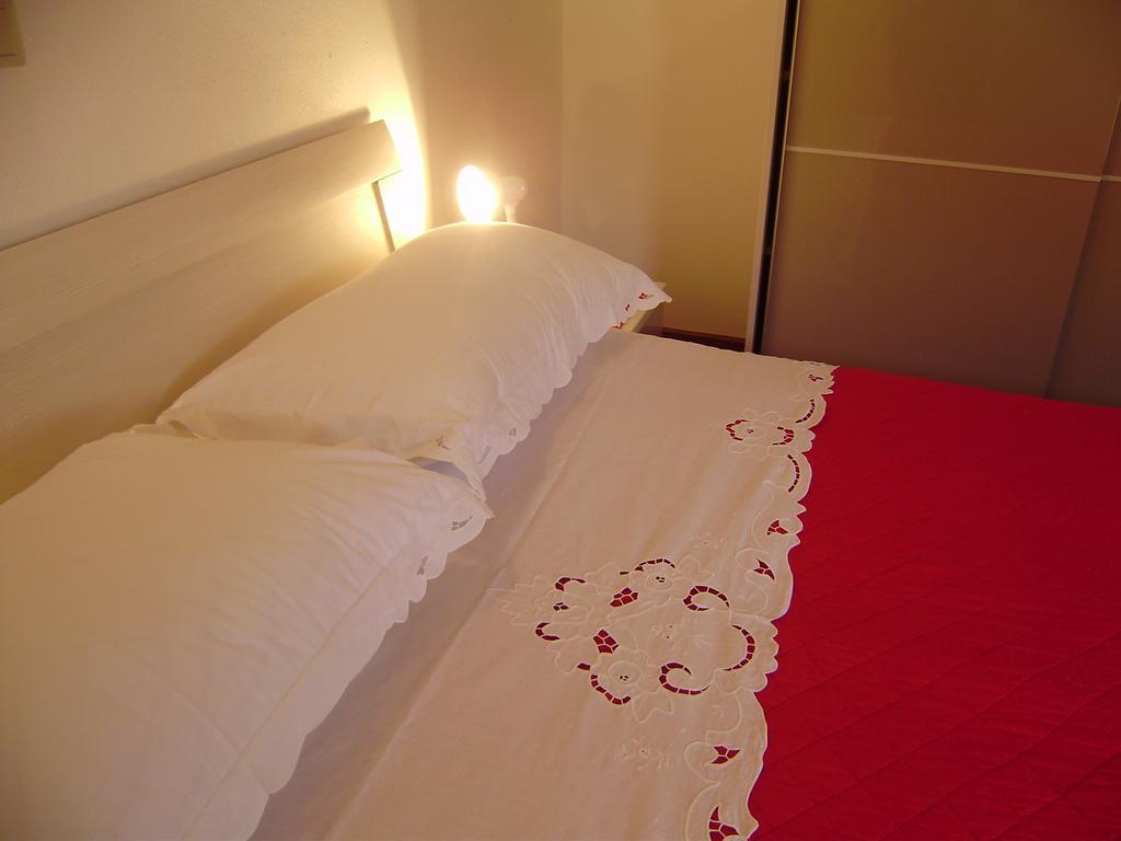 Apartment Lenka Zavala Zimmer foto